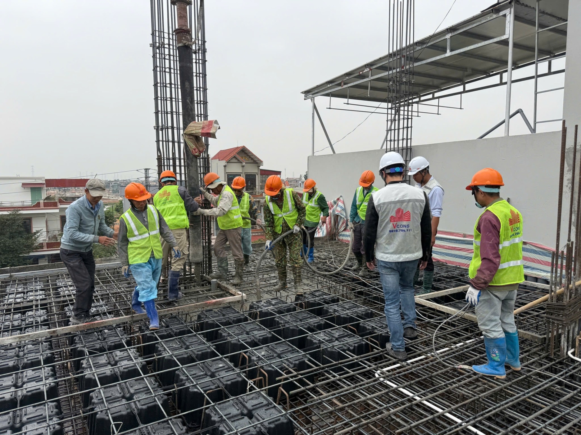 KÝ HỢP ĐỒNG XÂY NHÀ TRỌN GÓI CÙNG ANH HẠNH - AN KHÁNH