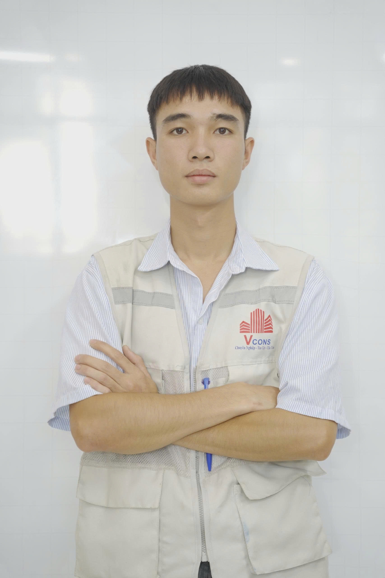 Nhà ở kết hợp với  văn phòng Nhà Phùng - Anh Khánh