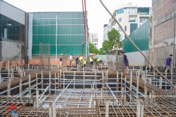 ĐỔ BÊ TÔNG MÓNG CÔNG TRÌNH TRỤ SỞ CÔNG TY BULONG NAM HẢI